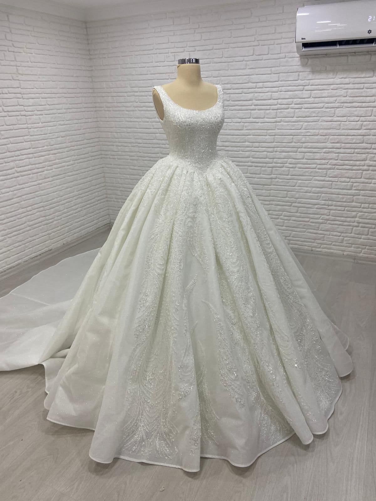 Wedding dress