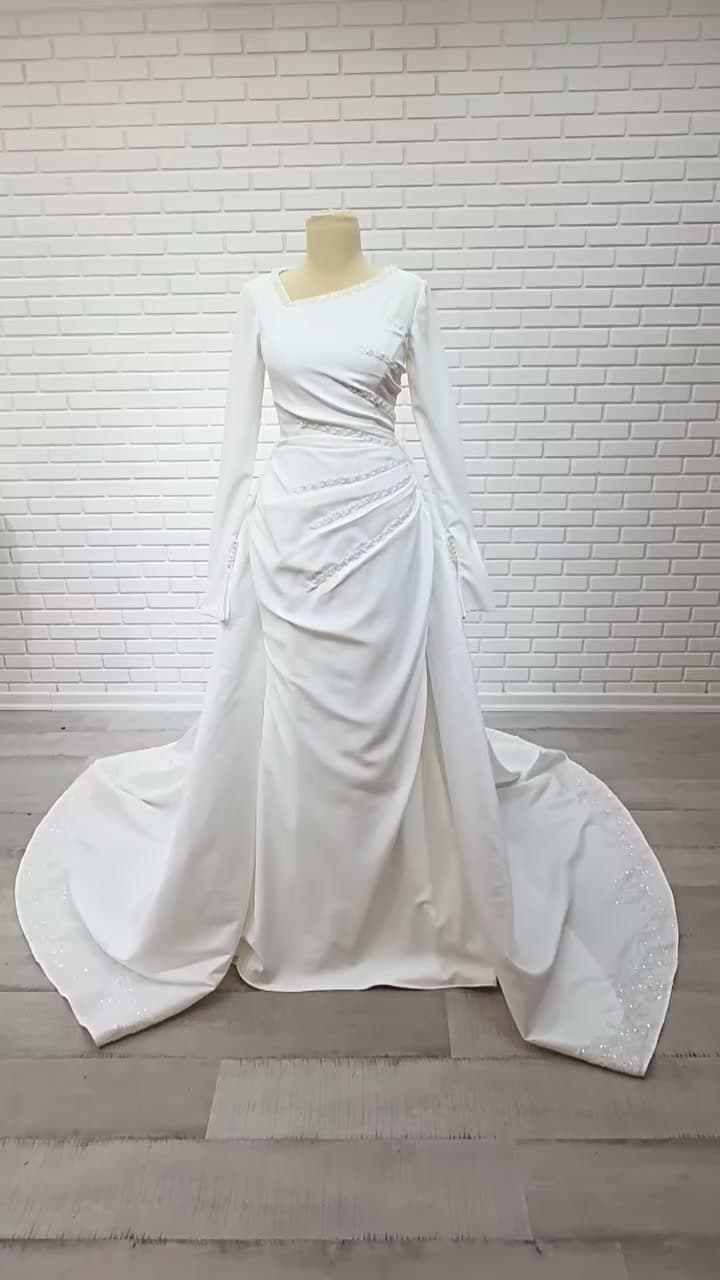 White Podium Mermaid Wedding Dress 2026-23