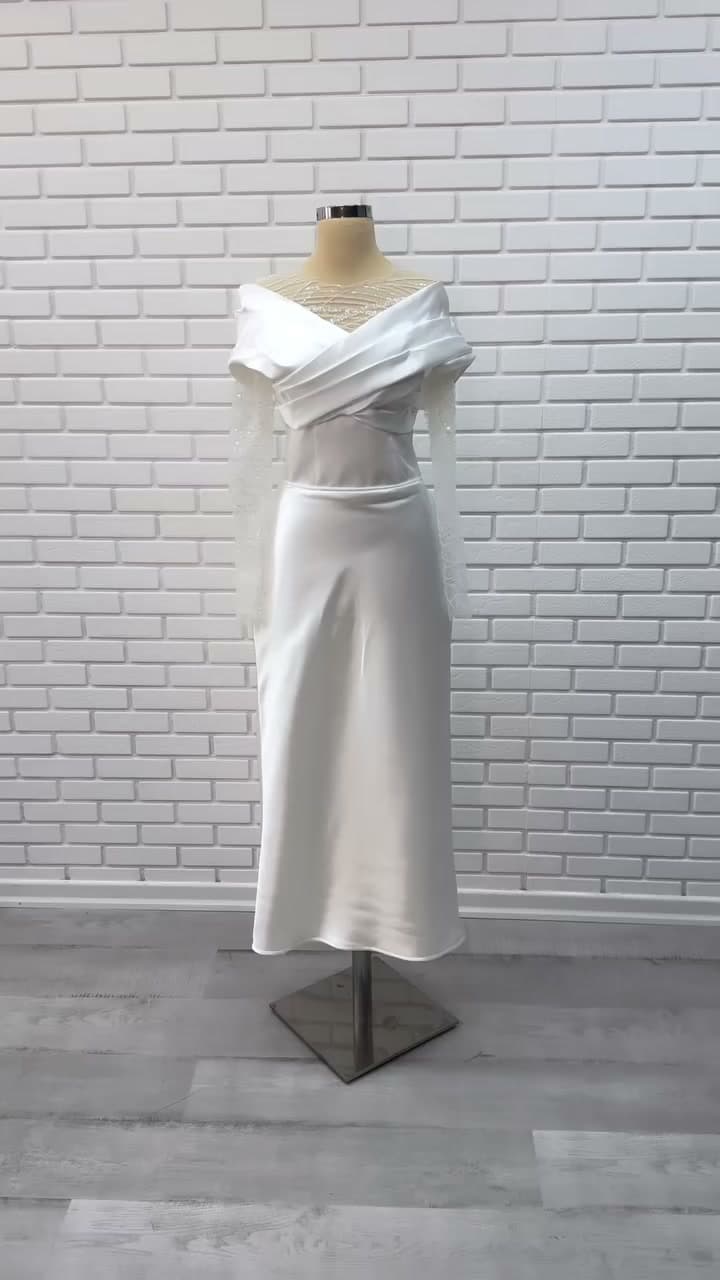 White Podium Mermaid Wedding Dress 2026-24