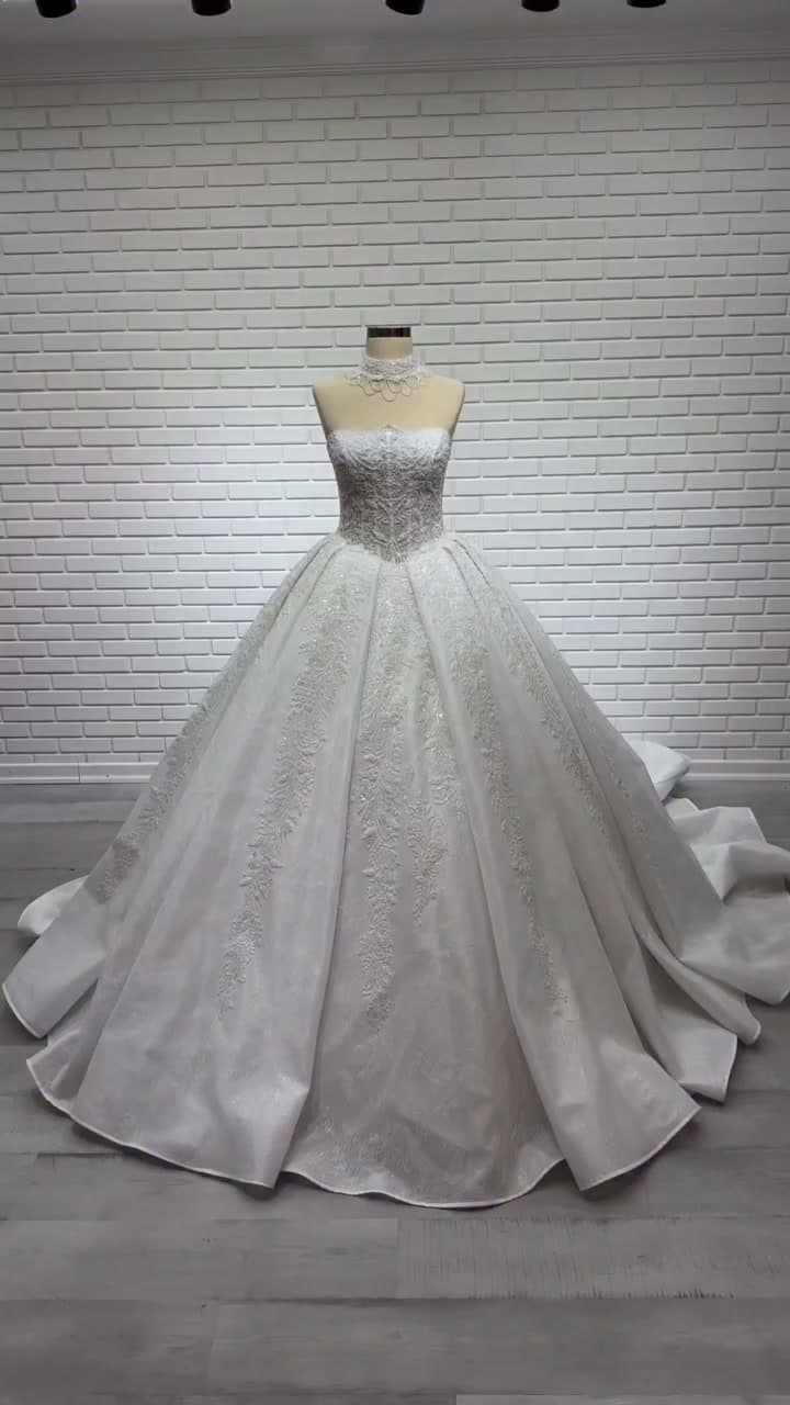 White Podium Princess Wedding Dress 2026-44
