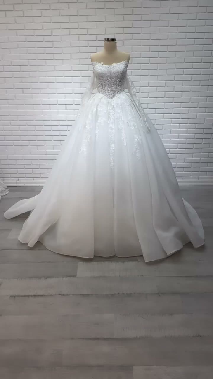 White Podium Princess Wedding Dress 2026-55