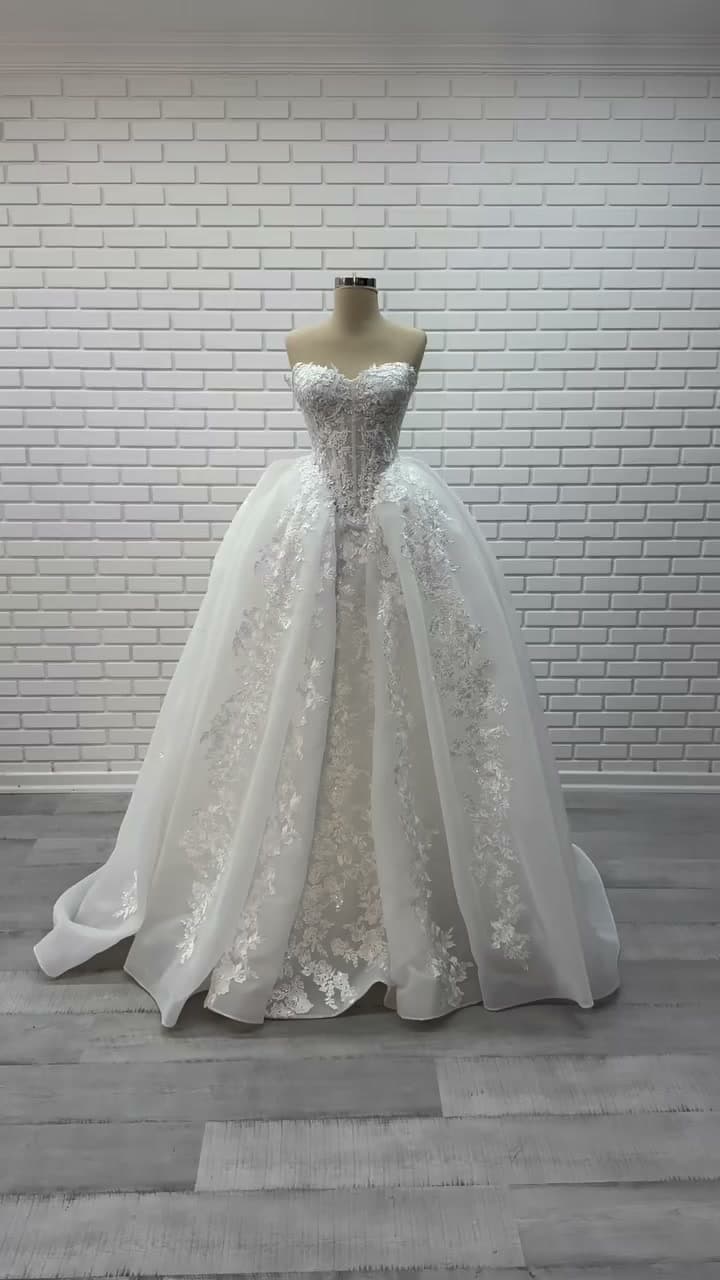 White Podium Princess Wedding Dress 2026-67
