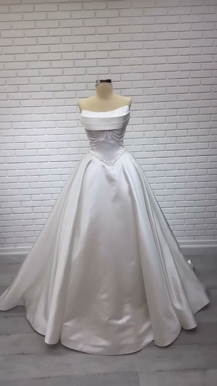 White Podium Princess Wedding Dress 2026-79